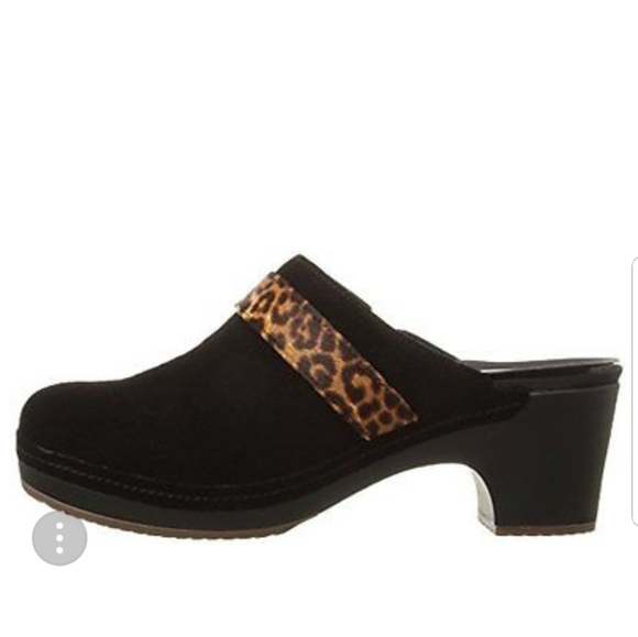 crocs leopard clogs